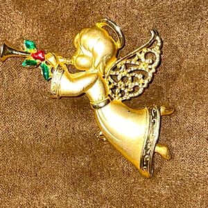 Vintage JJ Christmas Angel w/ Horn Pin Brooch Matte Gold Brushed